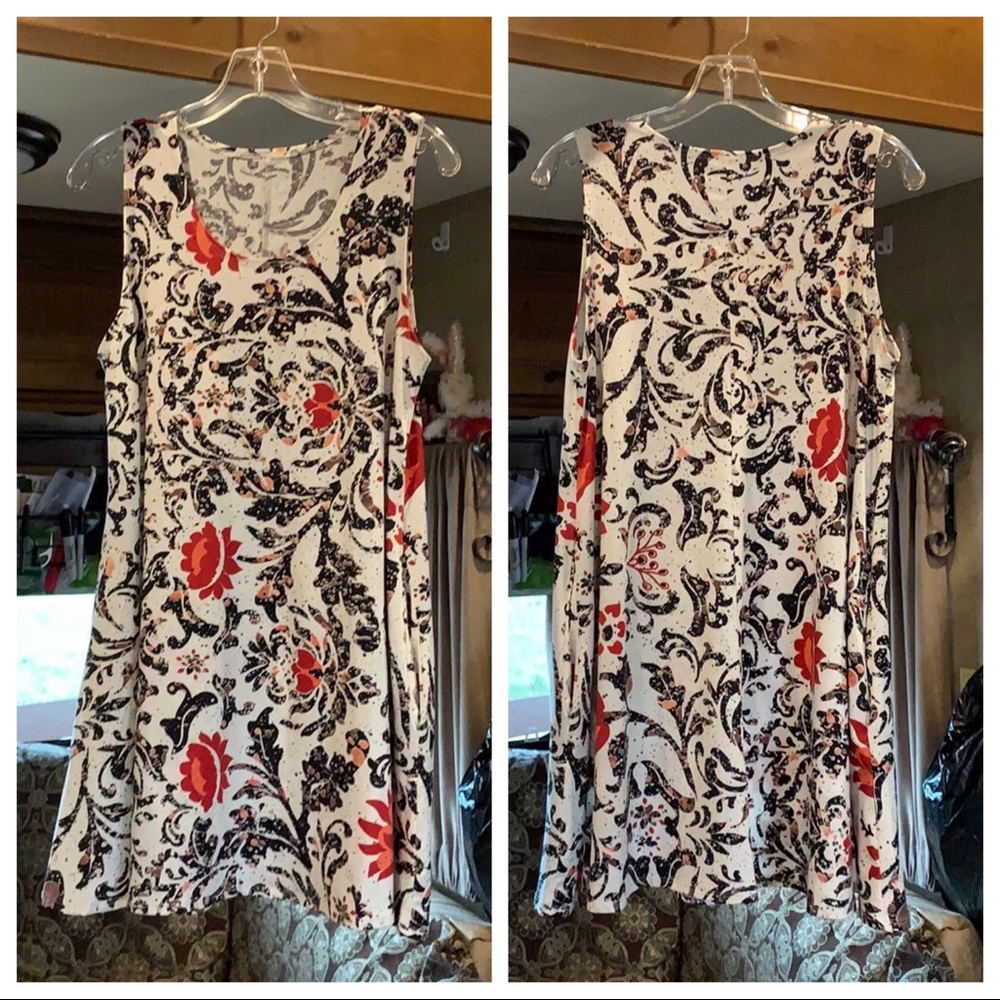 Dress with pockets